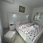 Romance Tiran