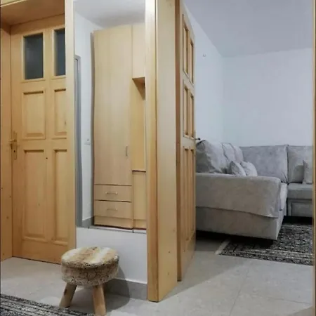 Apartamento Romance Tirana